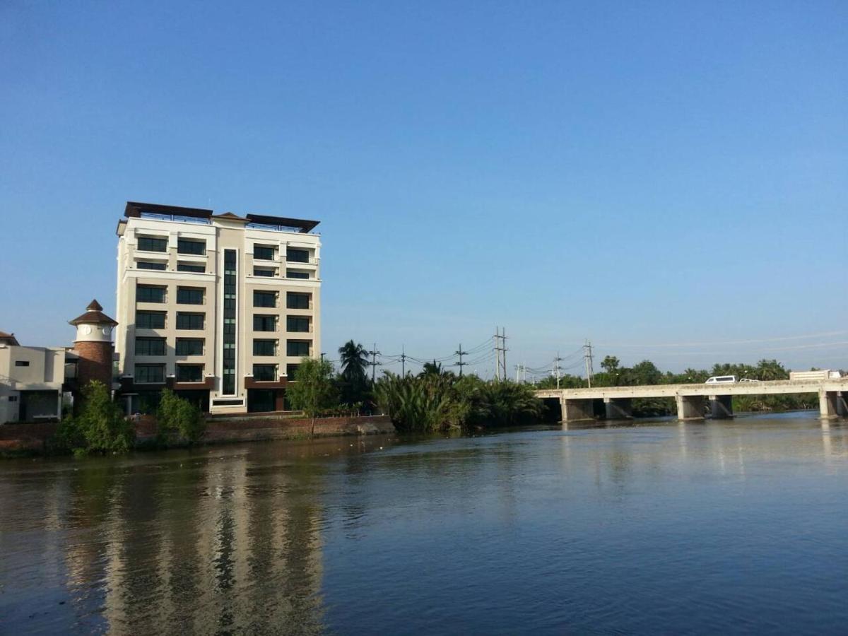 Coco View Hotel Samut Songkhram Exterior photo