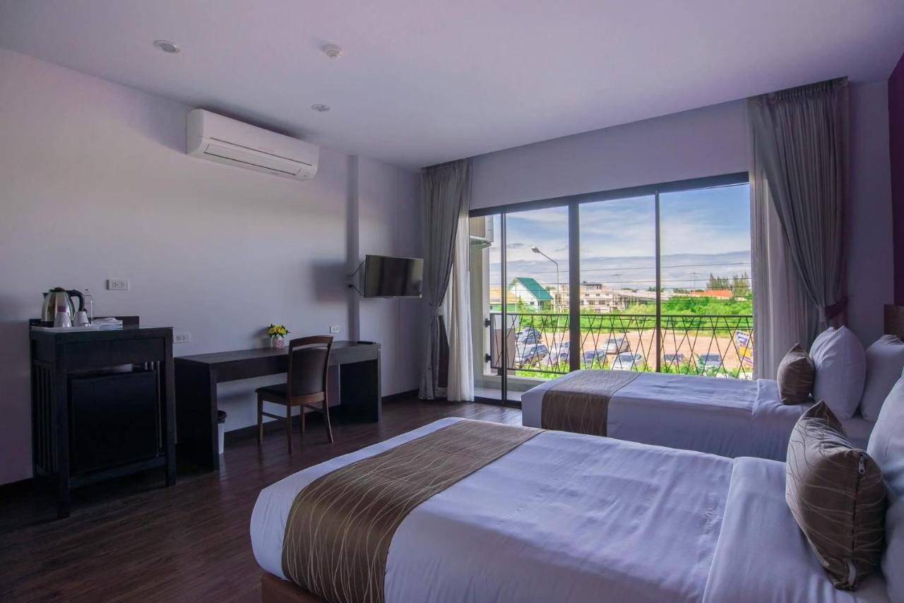 Coco View Hotel Samut Songkhram Exterior photo