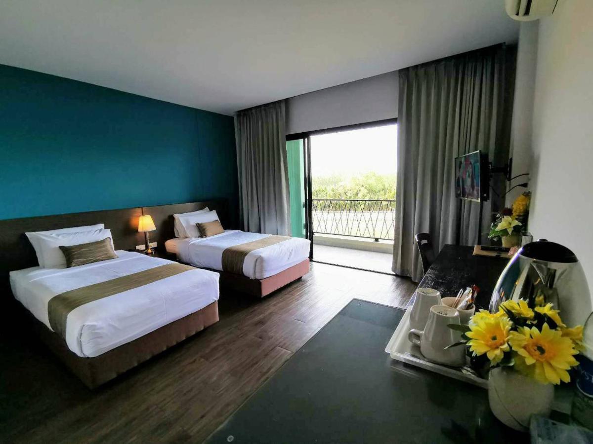 Coco View Hotel Samut Songkhram Exterior photo